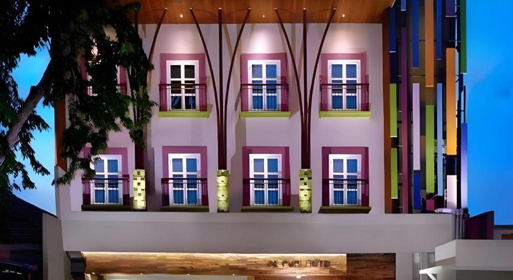 Life Puri Hotel Surabaya Gubeng Εξωτερικό φωτογραφία