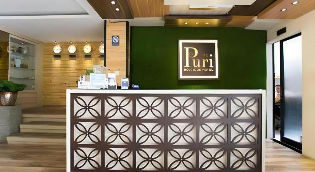 Life Puri Hotel Surabaya Gubeng Εξωτερικό φωτογραφία